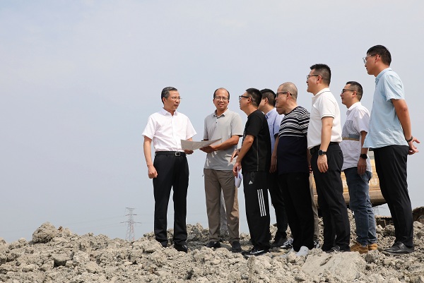 1 长江电子、模具工业园项目现场.jpg